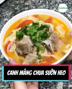 Cách làm canh măng chua sườn heo ngon chuẩn vị Kim Bôi